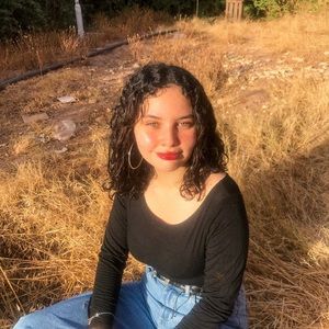 Meet your Posher, Dorsaf